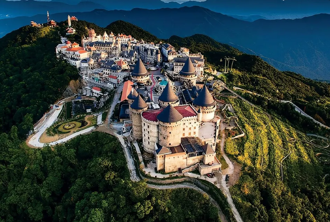 法國山城巴拿山