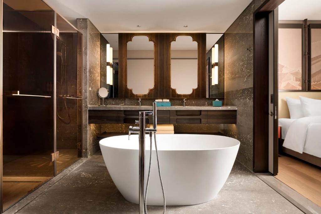 河內杜斯特皇宮酒