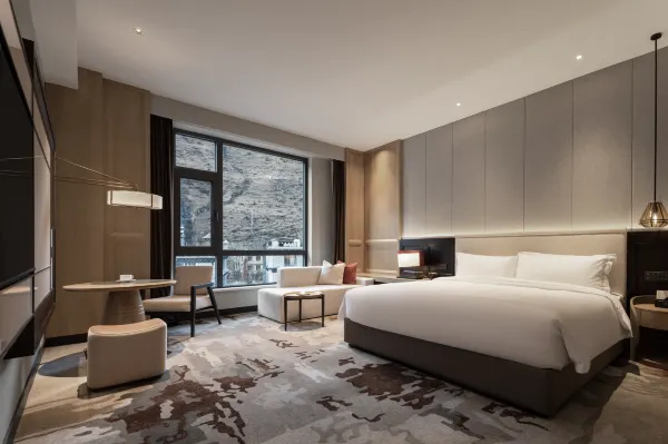 稻城亞丁豪生酒店