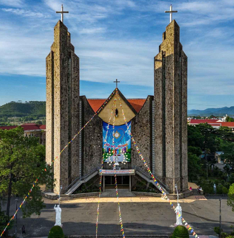 Phu Cam 大教堂